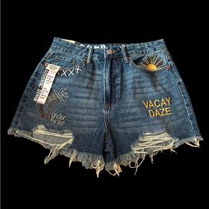 S.O.N.G. Mom Shorts Vaca Ready Size 7/28 NWT